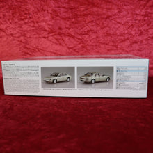 Load image into Gallery viewer, Aoshima 1/24 Nissan Leopard
