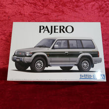 画像をギャラリービューアに読み込む, Aoshima 1/24 Mitsubishi Pajero
